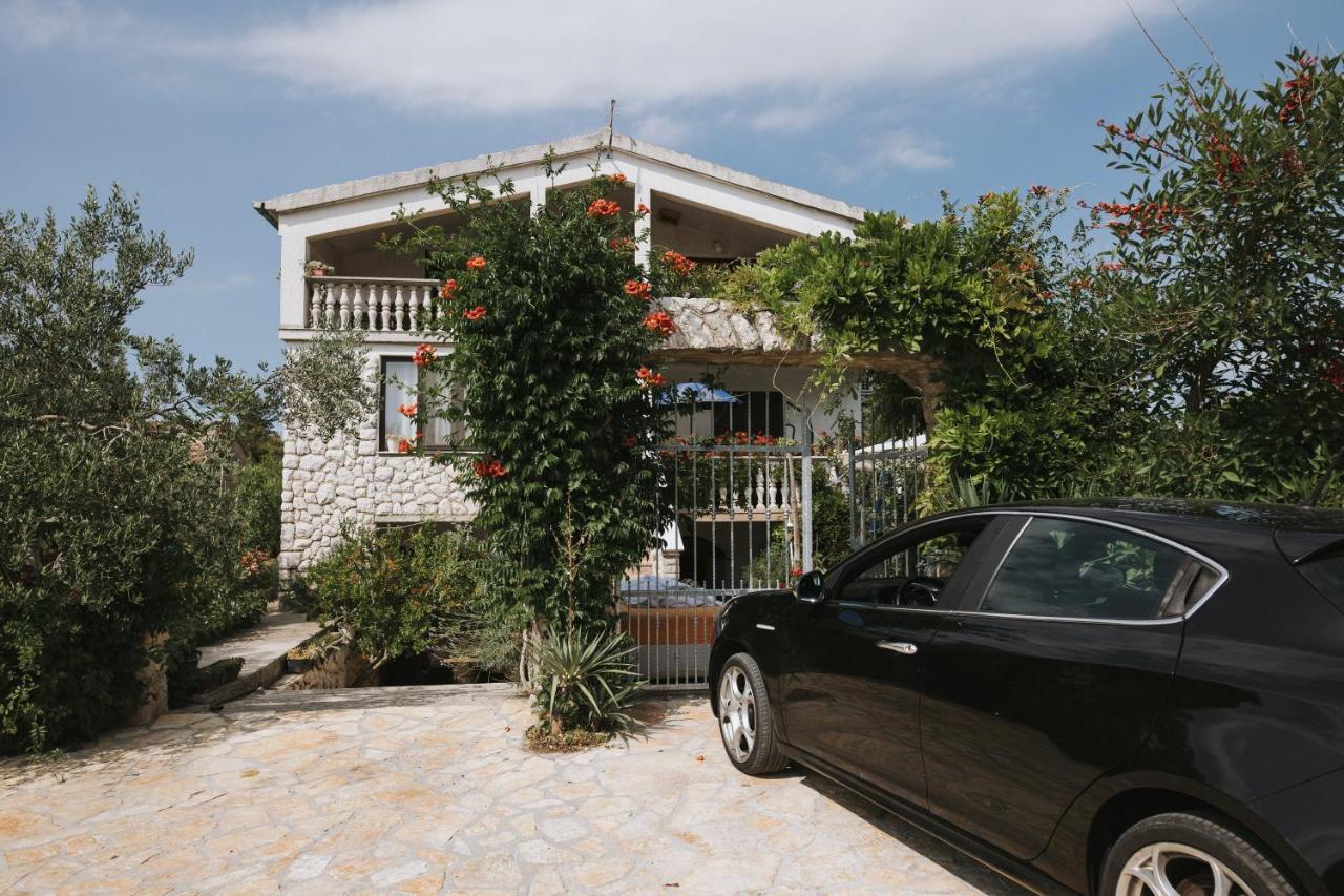 Apartments Marinka Biograd Na Moru Luaran gambar