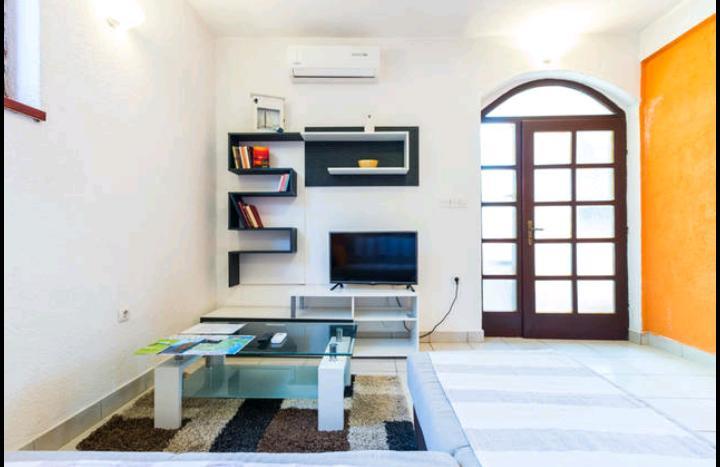 Apartments Marinka Biograd Na Moru Luaran gambar